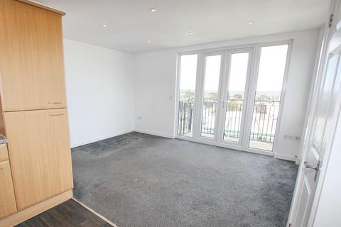 2 bedroom apartment to rent, Radford Way, Billericay