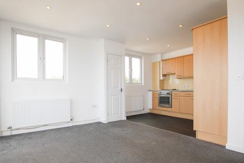 2 bedroom apartment to rent, Radford Way, Billericay