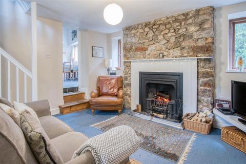 2 bedroom cottage for sale, St John's Hill, Tenby