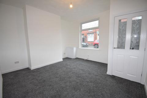 2 bedroom terraced house to rent, Ash Street, Manchester M29