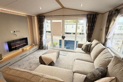 2 bedroom lodge for sale, Rye Harbour Holiday Park