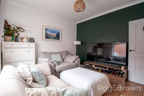 57 Andrews Road, Cardiff, CF14 2JN