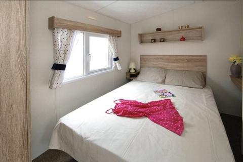 2 bedroom static caravan for sale, Sand le Mere Holiday Park