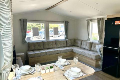 3 bedroom static caravan for sale, Sand le Mere Holiday Park