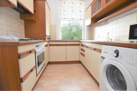 2 bedroom flat to rent, Shortlands Grove Shortlands BR2