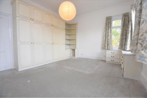 2 bedroom flat to rent, Shortlands Grove Shortlands BR2