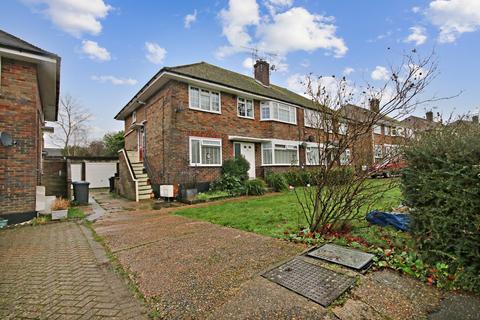 2 bedroom maisonette for sale, Halsford Park Road, East Grinstead, RH19