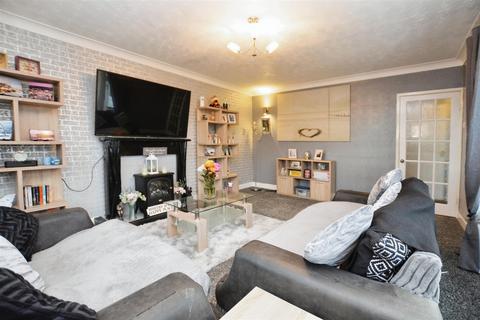 3 bedroom detached bungalow for sale, Windsor Crescent, Scunthorpe