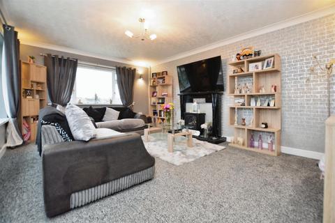 3 bedroom detached bungalow for sale, Windsor Crescent, Scunthorpe