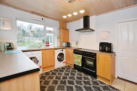 3 bedroom detached bungalow for sale, Windsor Crescent, Scunthorpe