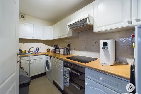 2 bedroom property to rent, Bethnal Green Road, Bethnal Green, London, E2