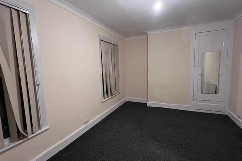 3 bedroom terraced house to rent, Ilford, IG3