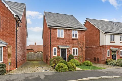 2 bedroom detached house for sale, Longbourn Way, Medstead, Alton, Hampshire