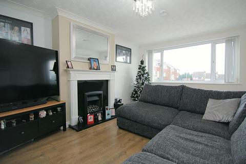 4 bedroom end of terrace house for sale, Cavendish Rise, , , LS28 9BS