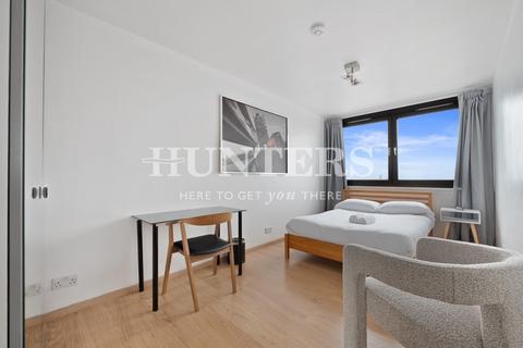 4 bedroom apartment to rent, Bethune Road, London, , N16