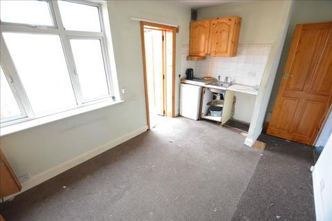 2 bedroom terraced house for sale, Hanover Avenue, Feltham, Middlesex, TW13