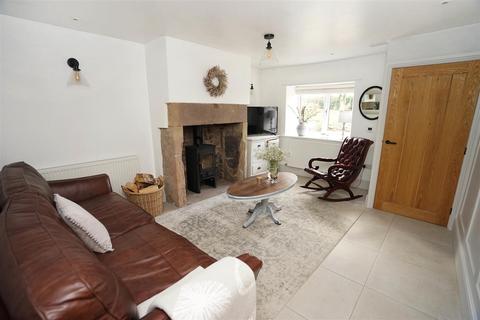 3 bedroom cottage for sale, New Road, Anderton, Chorley