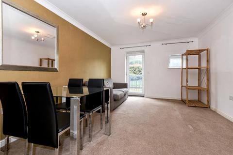 2 bedroom flat for sale, High Wycombe,  Buckinghamshire,  HP11