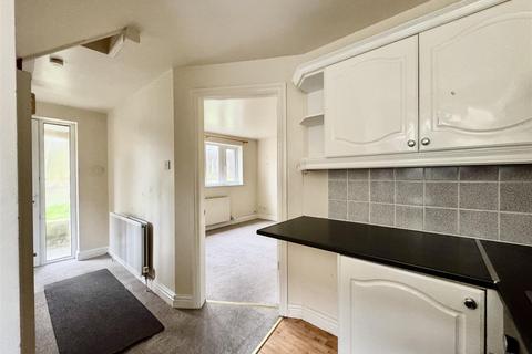 2 bedroom end of terrace house for sale, Botham Hall Road, Longwood, Huddersfield, HD3 4RJ