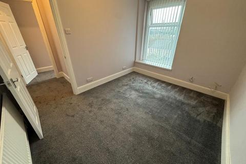 4 bedroom terraced house to rent, 27 Essex Terrace,Plasmarl,Swansea