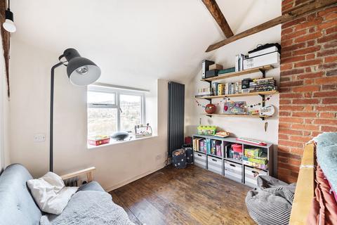 2 bedroom end of terrace house for sale, Summer Street, Gloucestershire GL5