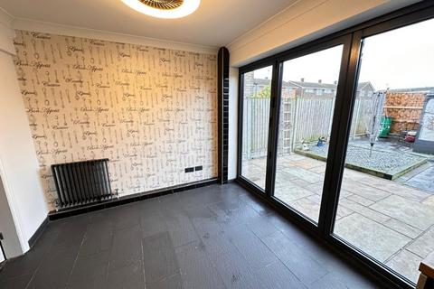 3 bedroom end of terrace house for sale, Walkways, Canvey Island