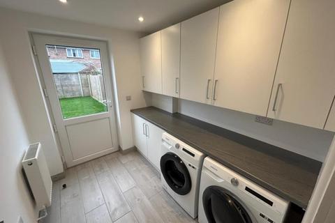 3 bedroom semi-detached house to rent, Newbury,  Berkshire,  RG14