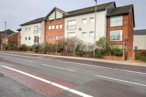 2 bedroom flat for sale, Bensham Road, Gateshead NE8