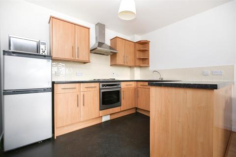 2 bedroom flat for sale, Bensham Road, Gateshead NE8