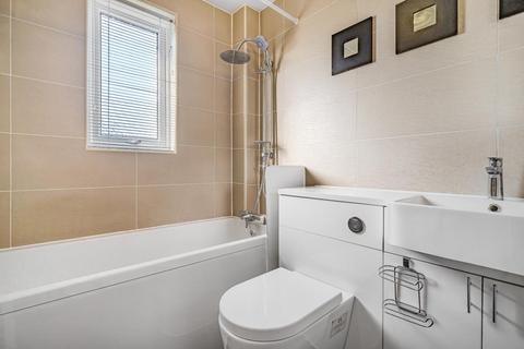 22 Bronte Close, Aylesbury, HP19 8LF