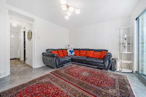 22 Bronte Close, Aylesbury, HP19 8LF