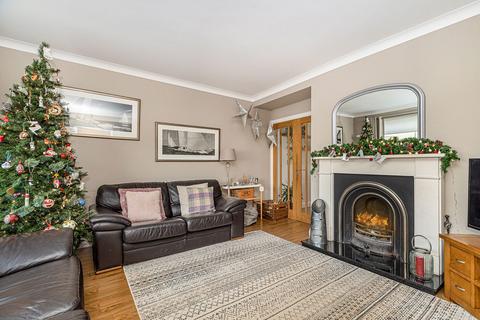 3 bedroom detached villa for sale, Castlehill Drive, Newton Mearns