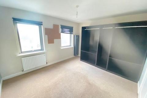 4 bedroom end of terrace house to rent, Fore Street, Plymouth PL1