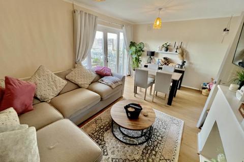 76 Bryncastell, Bow Street, SY24 5DF