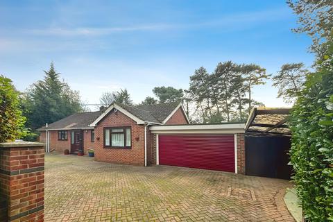 4 bedroom bungalow for sale, Shepherds Lane, Winchester SO21