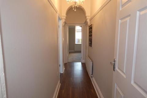 2 bedroom apartment to rent, Laurel Terrace, Holywell