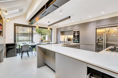 5 bedroom house to rent, Broomwood Road, London, SW11