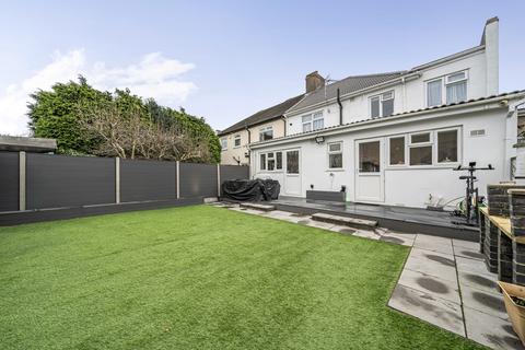 28 Madison Crescent, Bexleyheath, DA7 5SZ