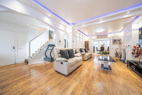 28 Madison Crescent, Bexleyheath, DA7 5SZ