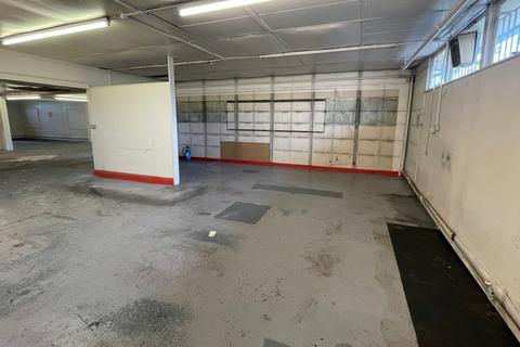 Industrial unit to rent, Churchill House, Churchill Street, Hull, East Riding Of Yorkshire, HU9 1RR