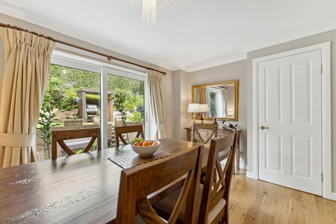 26 Abercrombie Drive, Bearsden, Glasgow, G61 4RR
