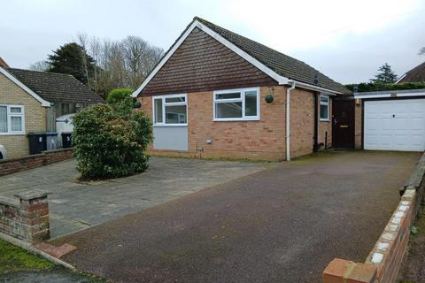 3 bedroom detached bungalow to rent, Orchard Close, Whitfield CT16