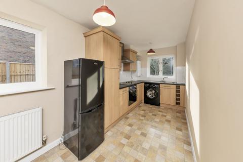 2 bedroom maisonette to rent, Rupert Neve Close, Royston SG8