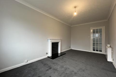 2 bedroom flat to rent, Manor Way, PETERBOROUGH PE6