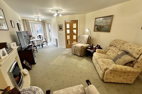 1 bedroom apartment for sale, Crocus Court, Poulton-Le-Fylde FY6