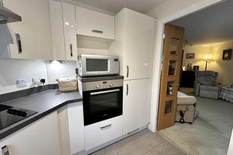 1 bedroom apartment for sale, Crocus Court, Poulton-Le-Fylde FY6