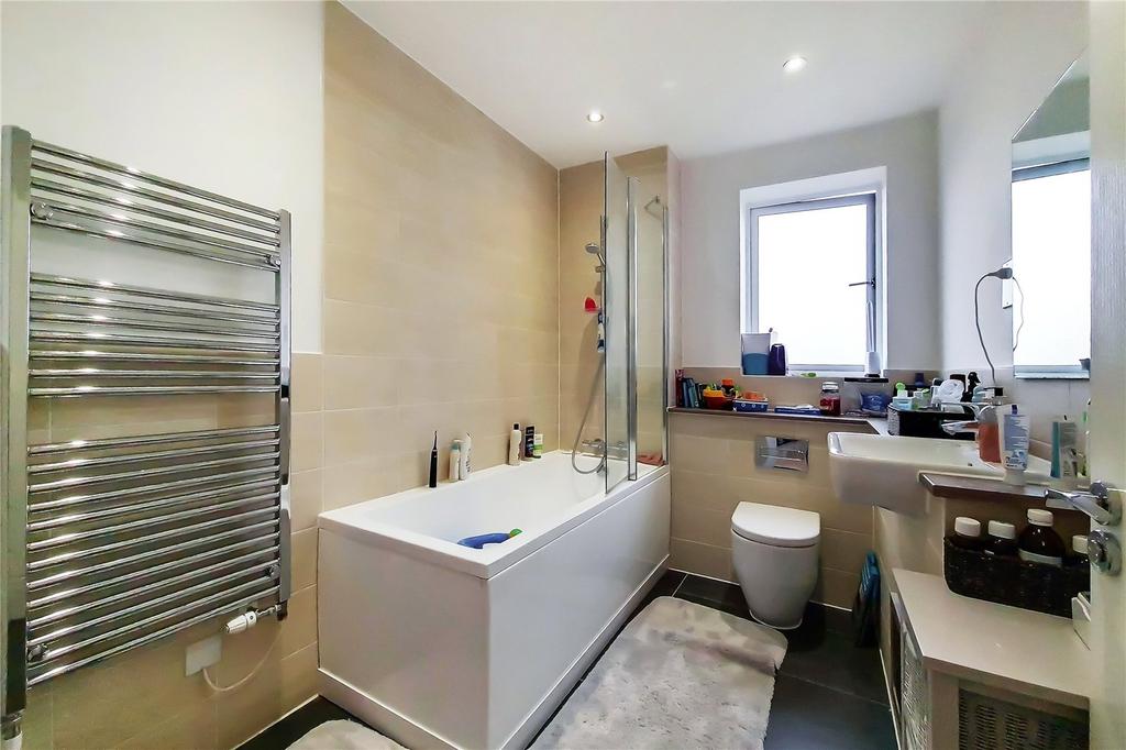 Main Bathroom