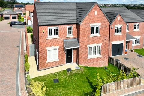 4 bedroom detached house for sale, Haywood Drive, Wakefield WF1