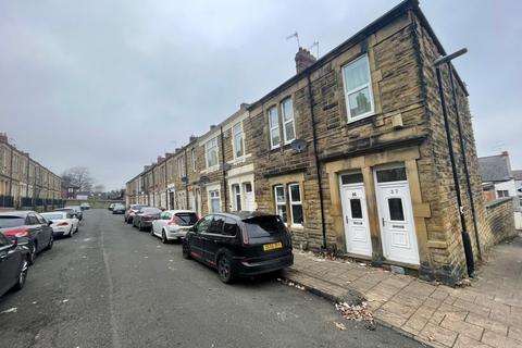 2 bedroom flat to rent, Asher Street, Gateshead NE10