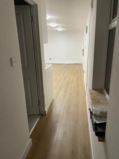 Studio to rent, Rainham Road, Rainham RM13